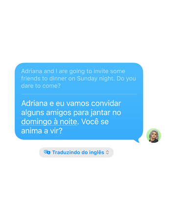 Recurso Tradução ao Vivo no Mensagens em uso, mostrando uma tradução do inglês para o português