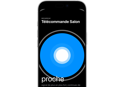 Un iPhone utilisé pour trouver la Siri Remote