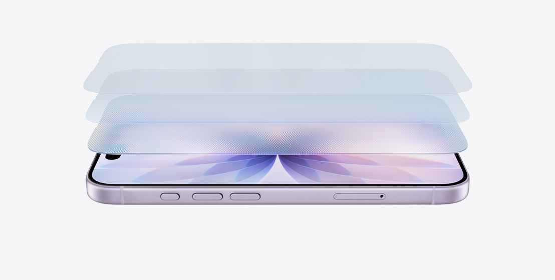 Vista en ángulo lateral de un iPhone 17 color lavanda en horizontal, con un diseño que muestra las capas de Ceramic Shield 2