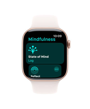 Apple Watch Series 11，玫瑰金色鋁金屬錶殼，打開了靜觀 app，右側：數碼錶冠，配搭淡胭脂色運動錶帶